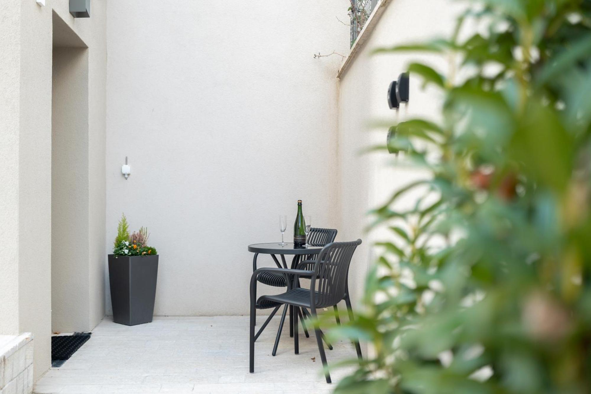 Larum Balatonfuered - Adults Only Exterior photo